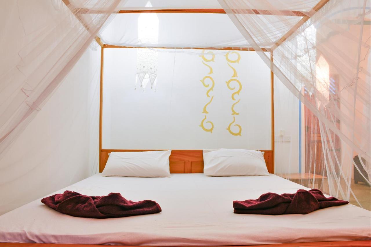 Hotel Badolina Kingdom à Baie d'Arugam Extérieur photo