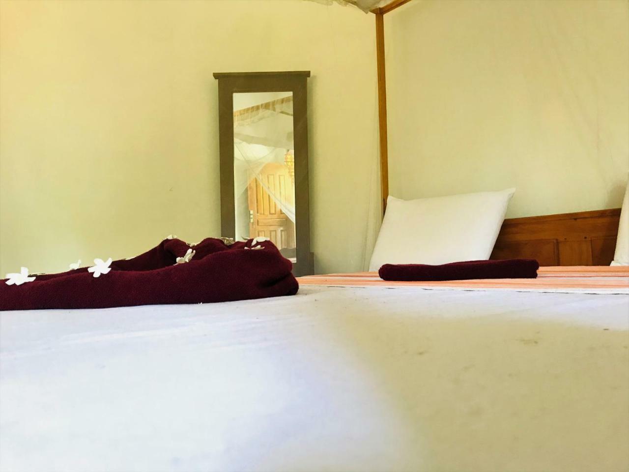 Hotel Badolina Kingdom à Baie d'Arugam Extérieur photo
