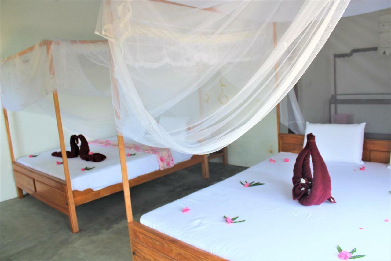 Hotel Badolina Kingdom à Baie d'Arugam Extérieur photo