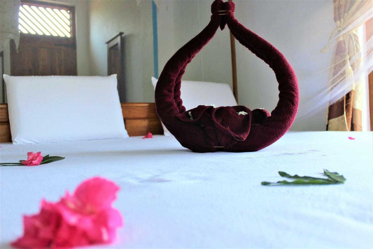 Hotel Badolina Kingdom à Baie d'Arugam Extérieur photo